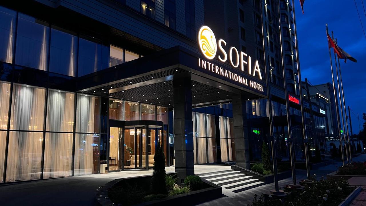 Sofia International Hotel Bichkek Extérieur photo