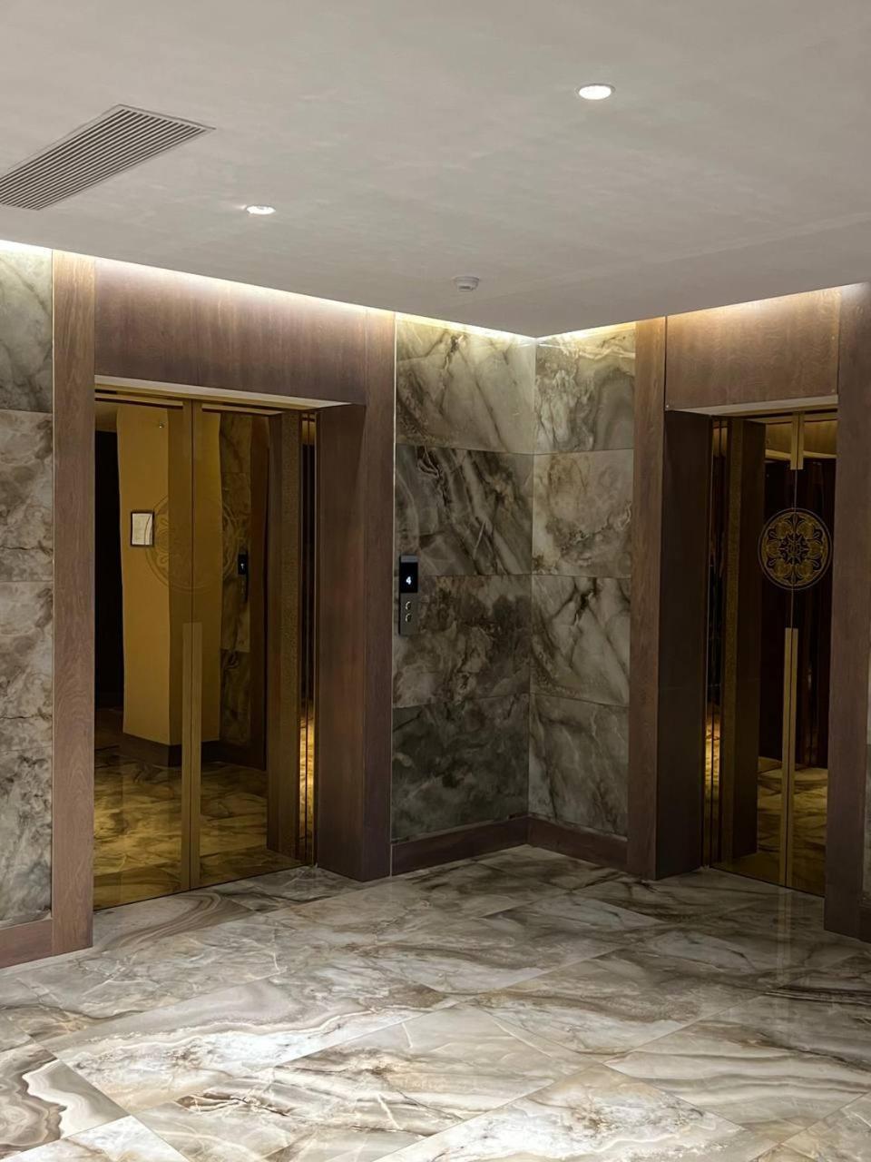 Sofia International Hotel Bichkek Extérieur photo